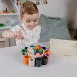 Montessori-Kugeln und Becher Montessori-Kugeln und Becher