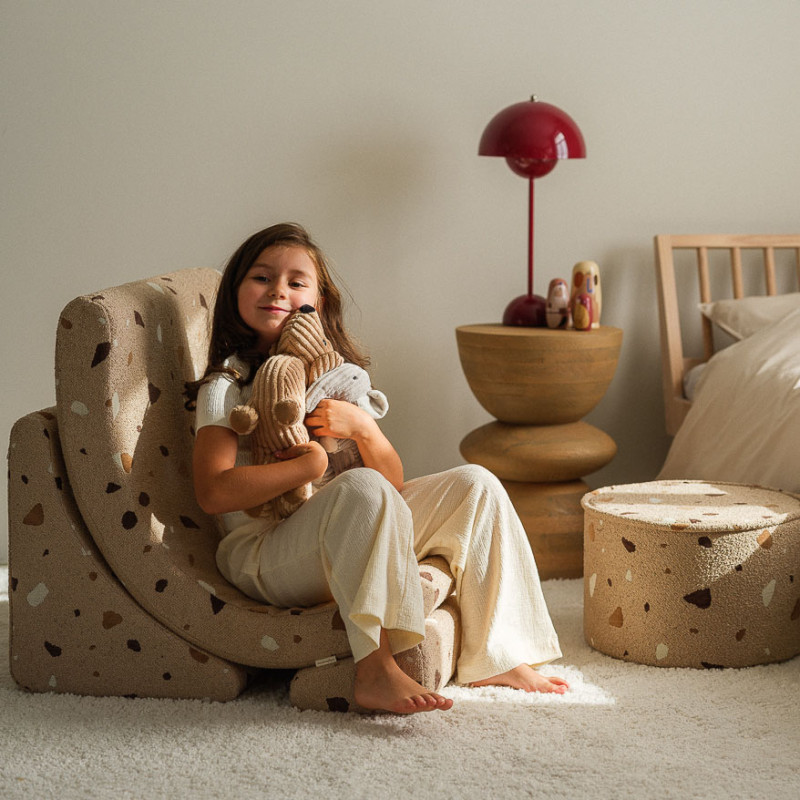 Ausklappbarer Kindersessel Wigiwama® - Terrazzo Sand Moon Ausklappbarer Kindersessel Wigiwama® - Terrazzo Sand Moon