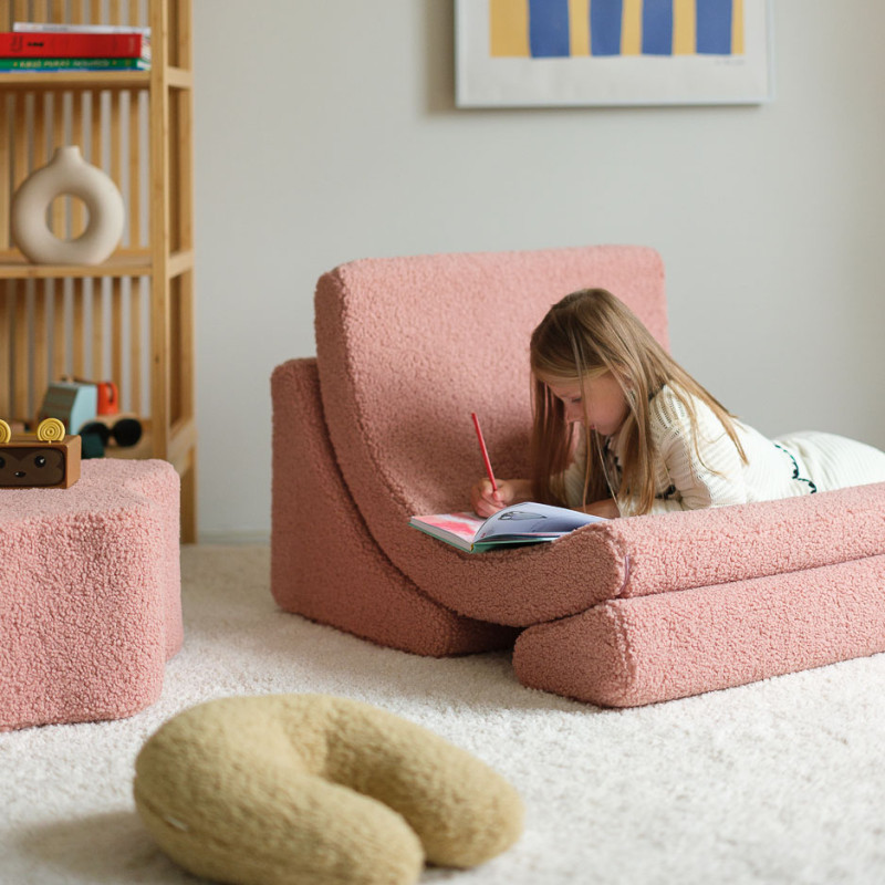 Ausklappbarer Kindersessel Wigiwama® – Guava Pink Moon Ausklappbarer Kindersessel Wigiwama® – Guava Pink Moon