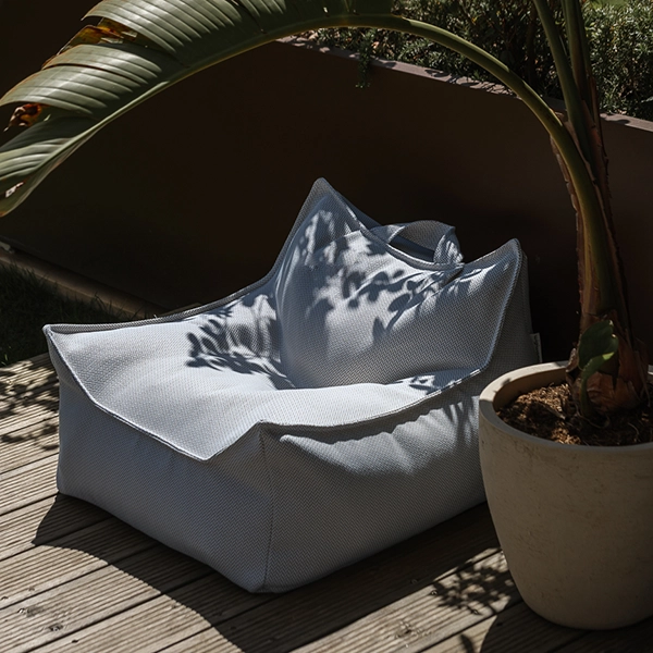 Kindersitzsack Wigiwama® – Azure Outdoor Beanbag Chair