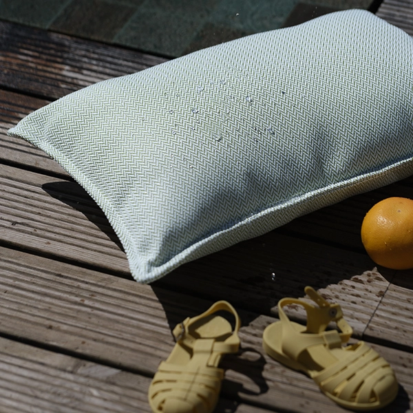 Wigiwama® Outdoor-Nackenrolle – Azure Outdoor Bolster