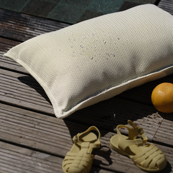 Wigiwama® Outdoor-Nackenrolle – Terra Outdoor Bolster